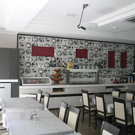 ホテル Stanchini 3*