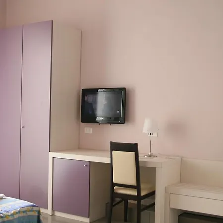 ホテル Stanchini ベラーリア・イジェア・マリーナ